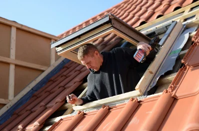Pose de fenêtres de toit Velux à Formentin